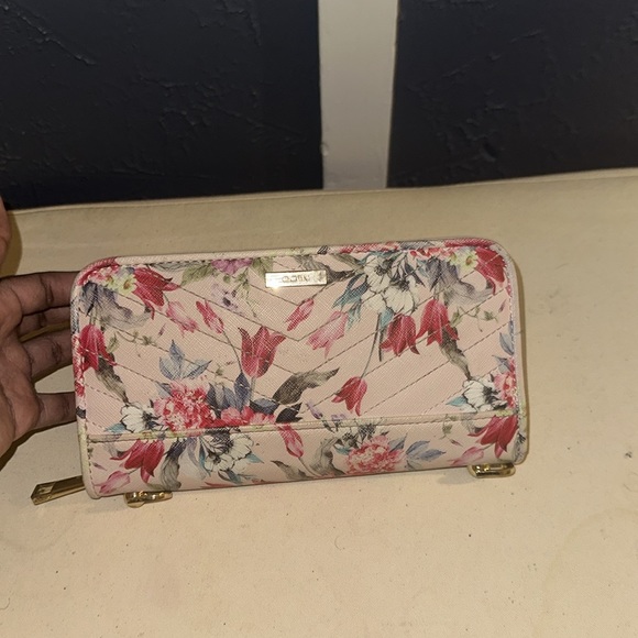 Large wallet - Picture 2 of 3